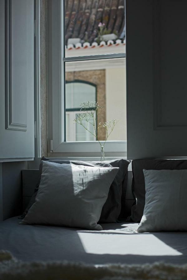 Update Urban Chic Flat In 19th Century Building 2 Bedrooms & 2 Bathrooms & Ac Alfama District Lejlighed